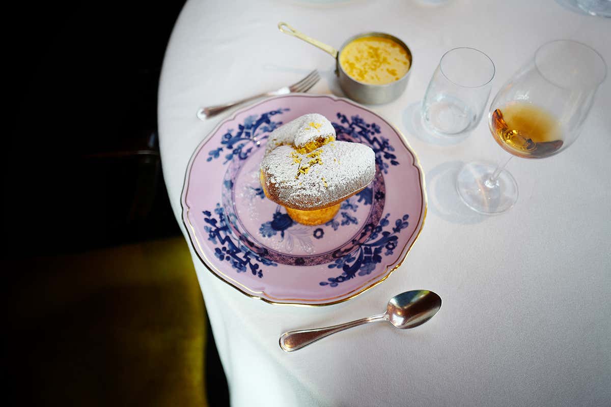 Torta di Rose. Foto: Amely Vincent Lido 84, quando il lago di Garda entra in cucina